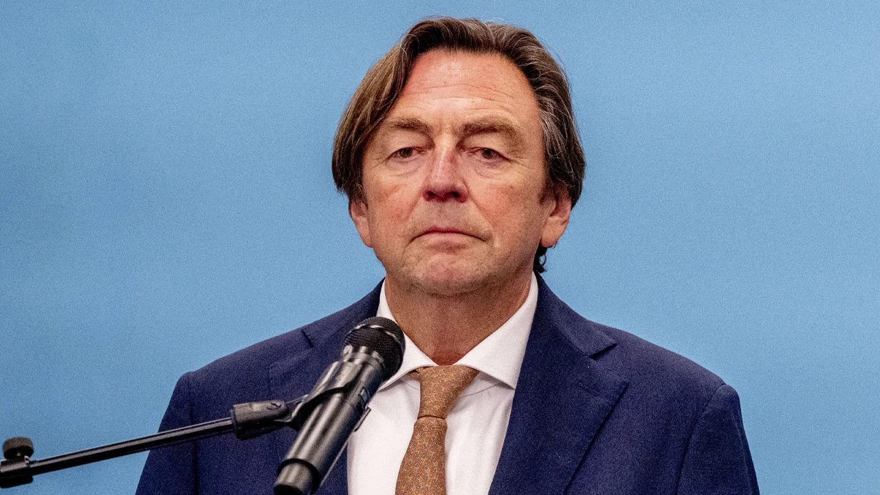 'Ex-informateur Hans Wijers noemde Dilan Yeşilgöz in privéappjes 'feeks van de VVD''