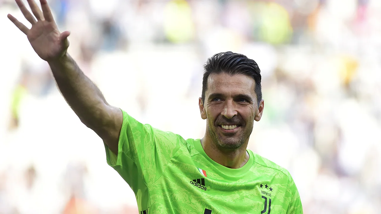 Buffon lovend over De Ligt: 'Ik zag een buitengewone speler'