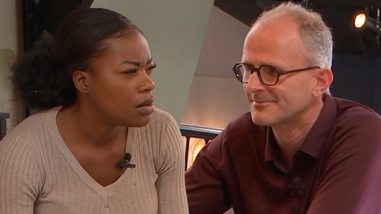 Fatima hoort in De Bondgenoten dat de wereldbevolking toeneemt: 'Door de vluchtelingen?'