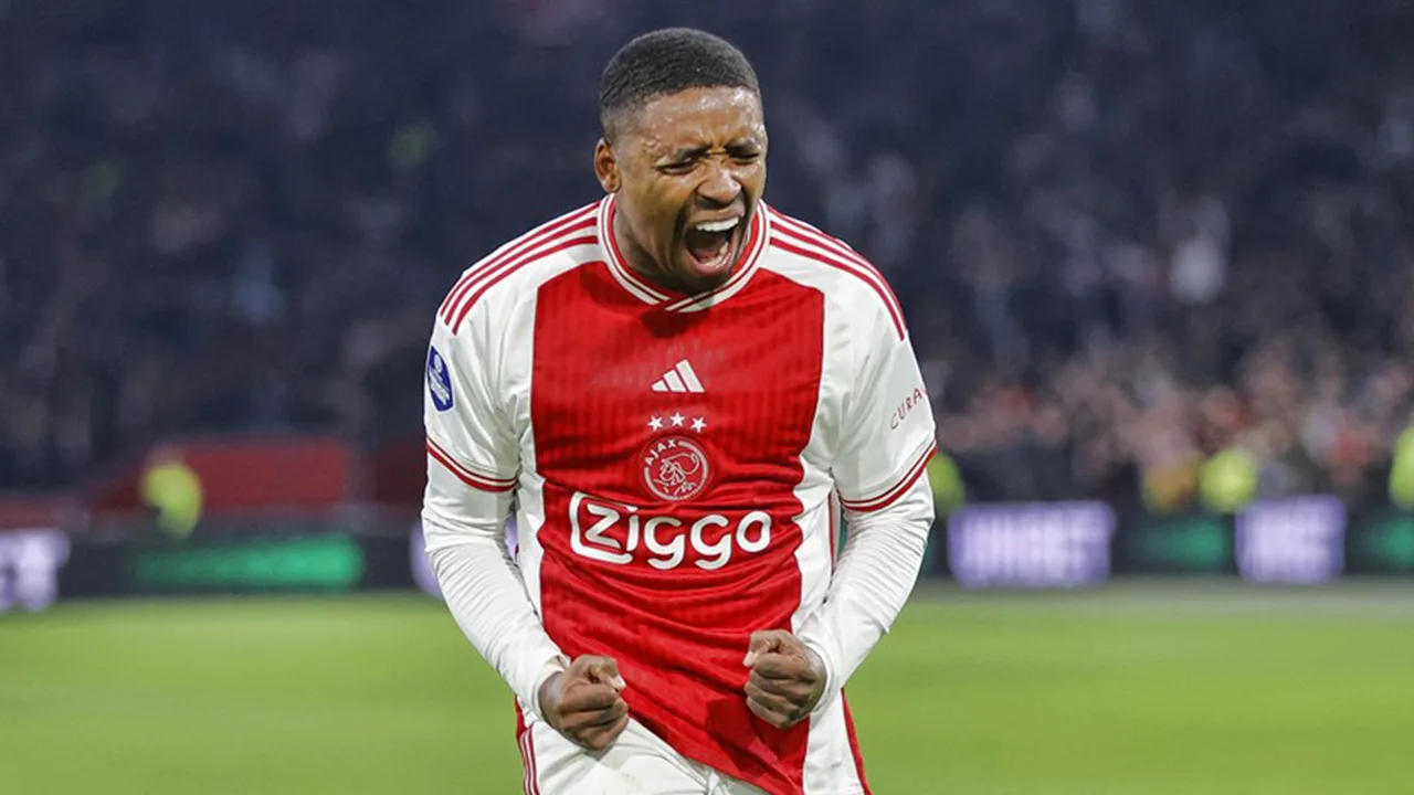 Ajax verslaat FC Volendam en verlaat laatste plaats in Eredivisie