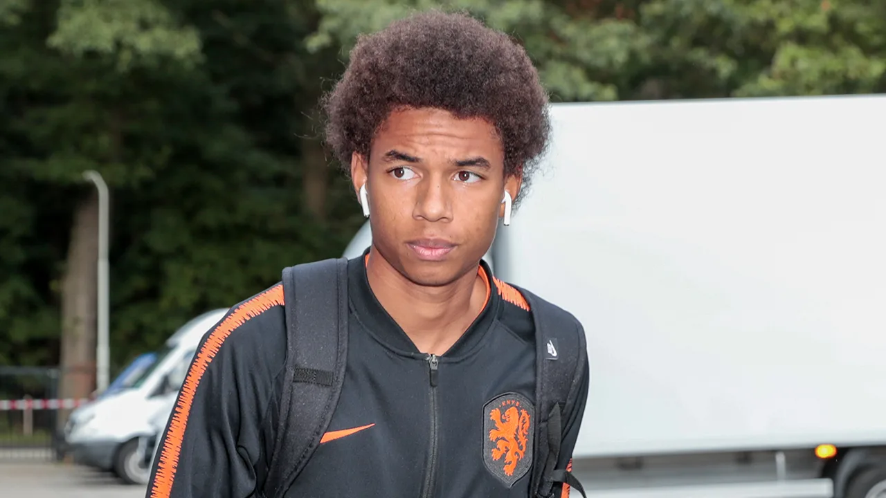 Stengs over Oranje-selectie: ‘Mijn moeder werd emotioneel’