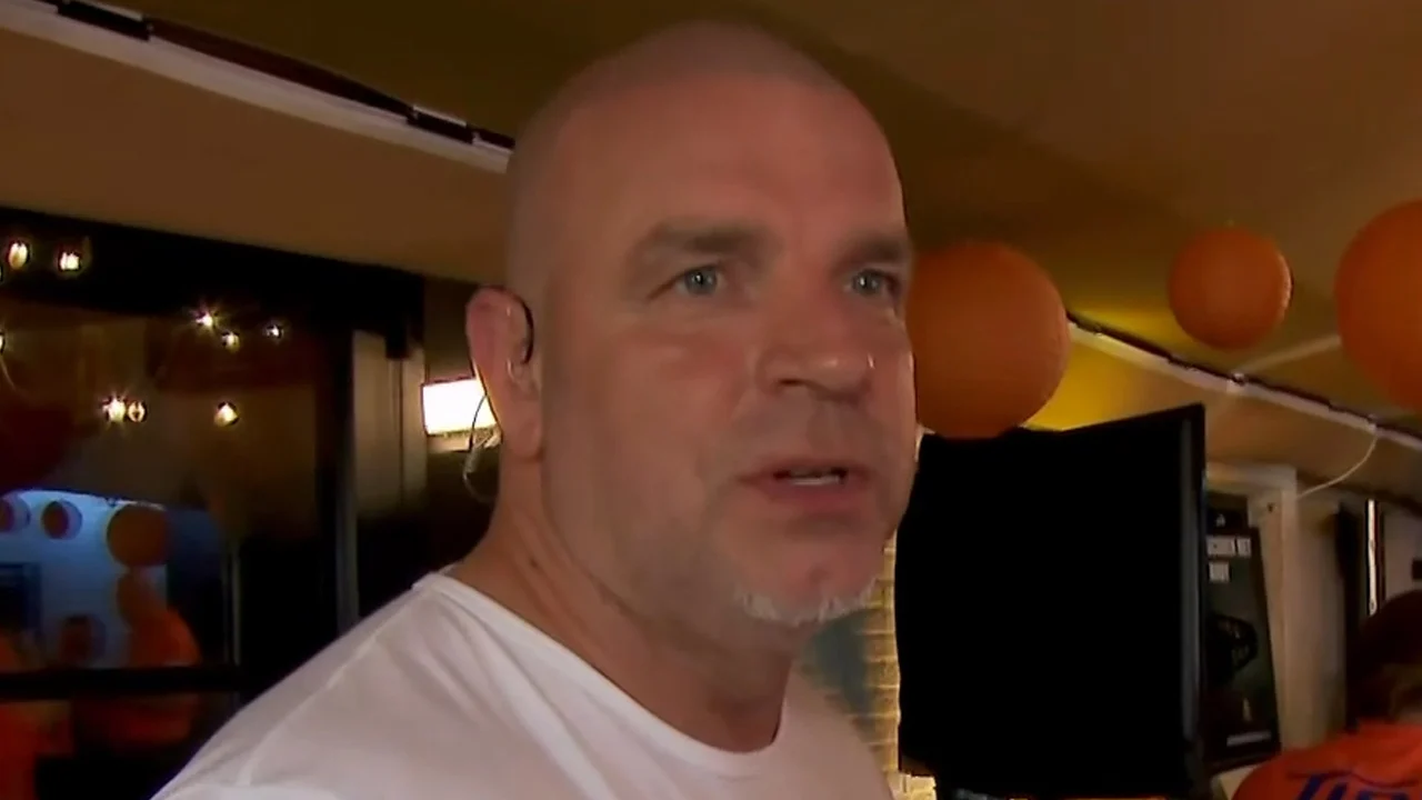 Andy van der Meijde hard voor 'arrogant' Oranje: 'Gewoon een schande!'