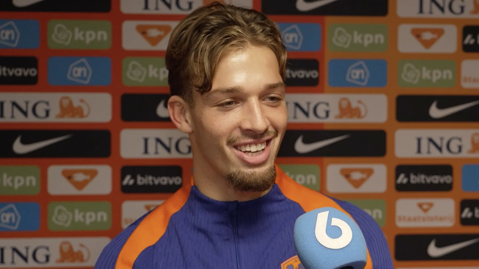 Luciano Valente trots na debuut voor Oranje: 'Iets waar je van kleins af aan van droomt'