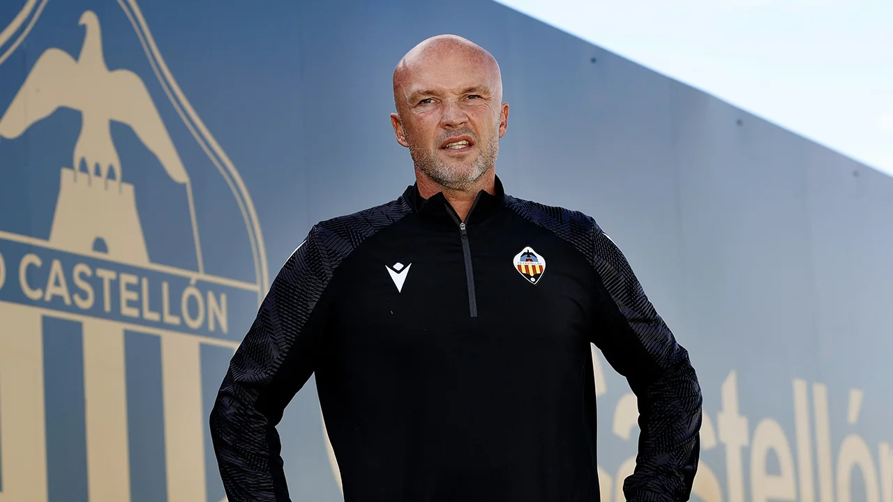 CD Castellón ontslaat trainer Dick Schreuder