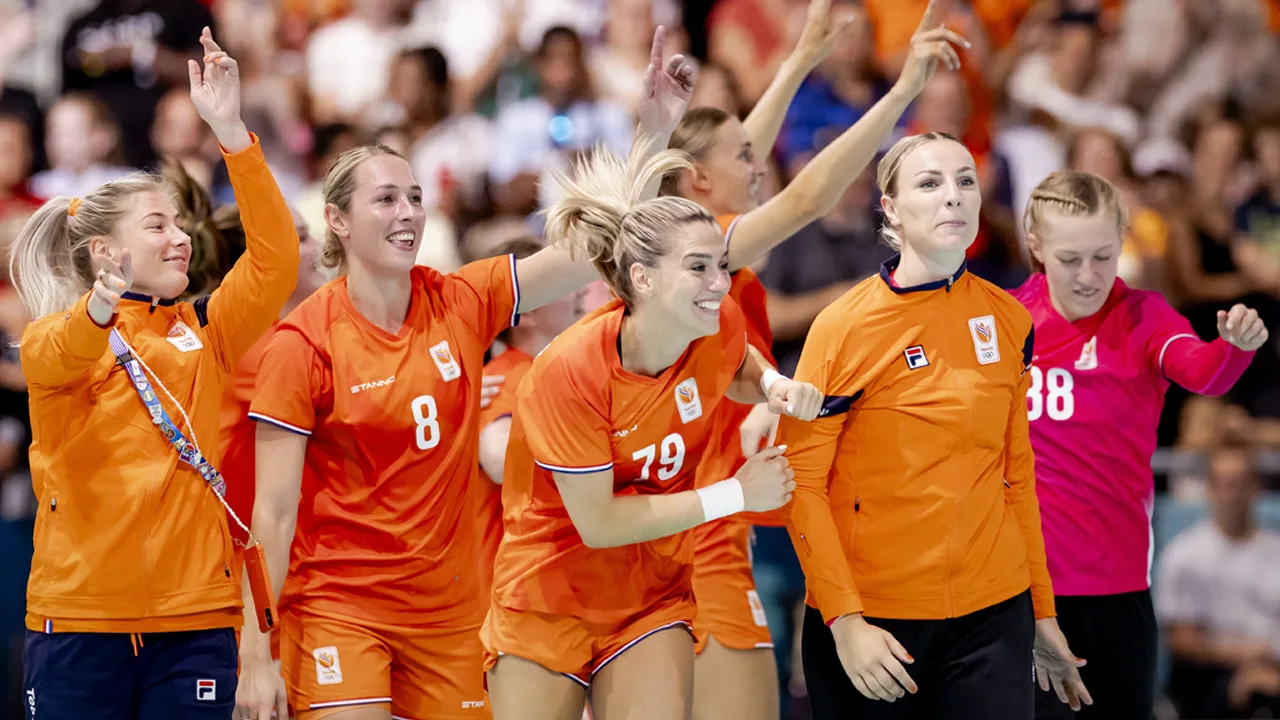 Nederlandse handbalsters verslaan ook Brazilië en staan in kwartfinales