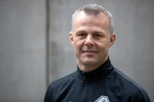 Kuipers keert terug na bilspierblessure