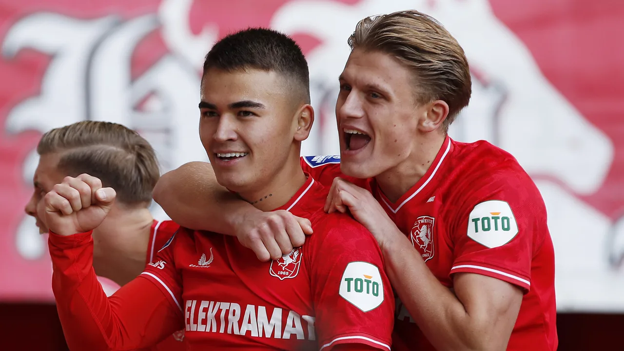 'Feyenoord richt pijlen op voormalig FC Twente-aanvaller Manfred Ugalde'