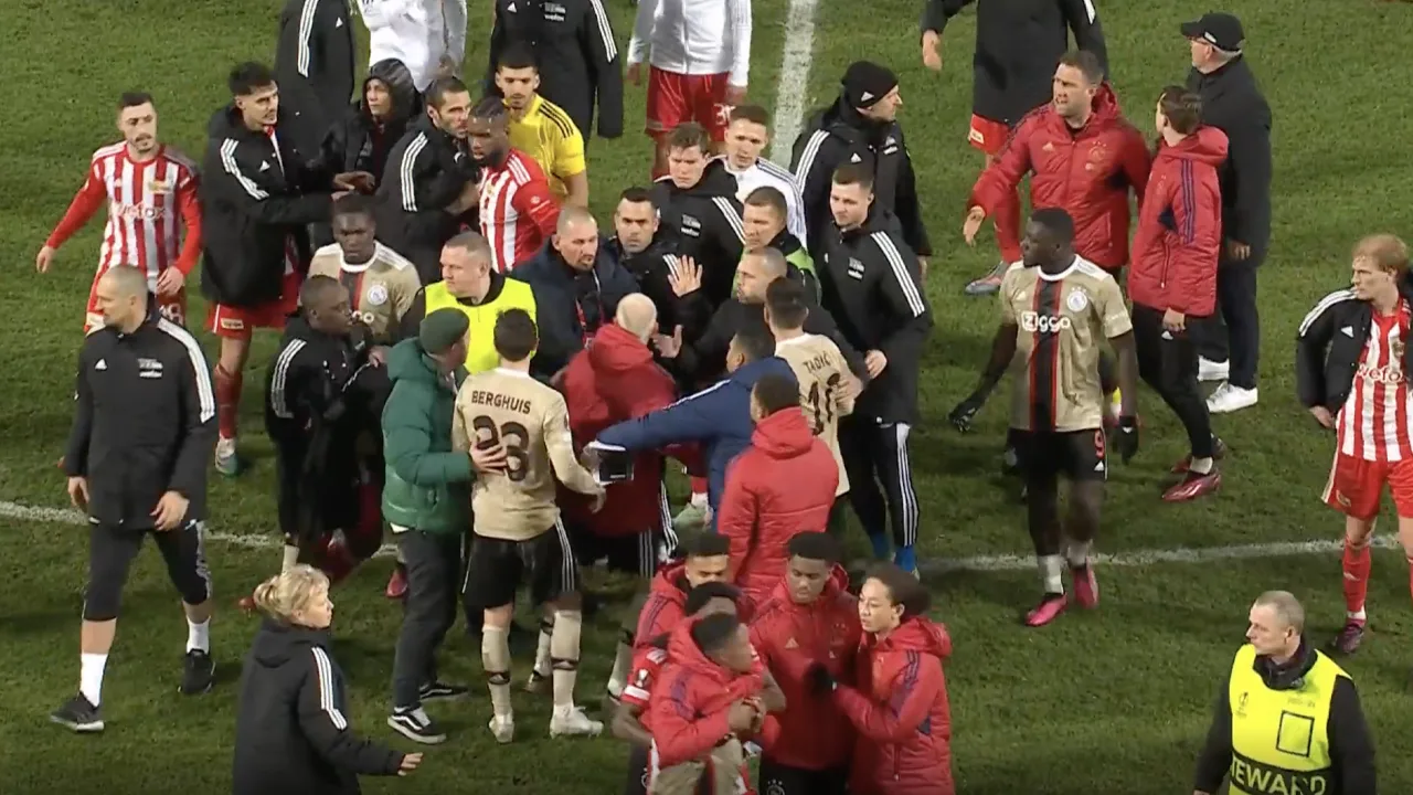 Opstootje na laatste fluitsignaal van Union Berlin - Ajax