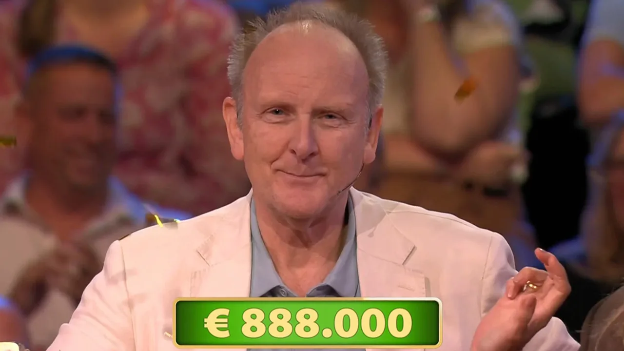 Ron wint prachtig bedrag van 888.000 euro in Miljoenenjacht met koffer ter waarde van 10.000 euro