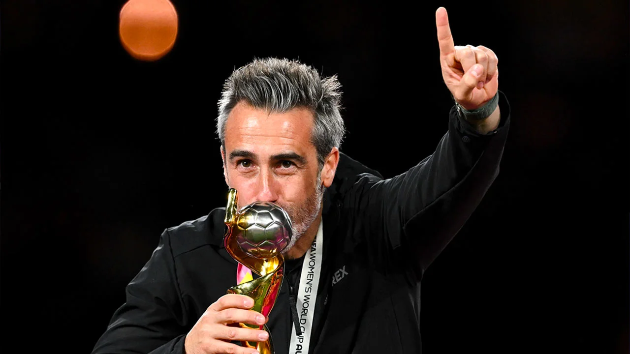 Jorge Vilda reageert op ontslag als bondscoach van Spaanse voetbalsters: 'Ik vind het onterecht'