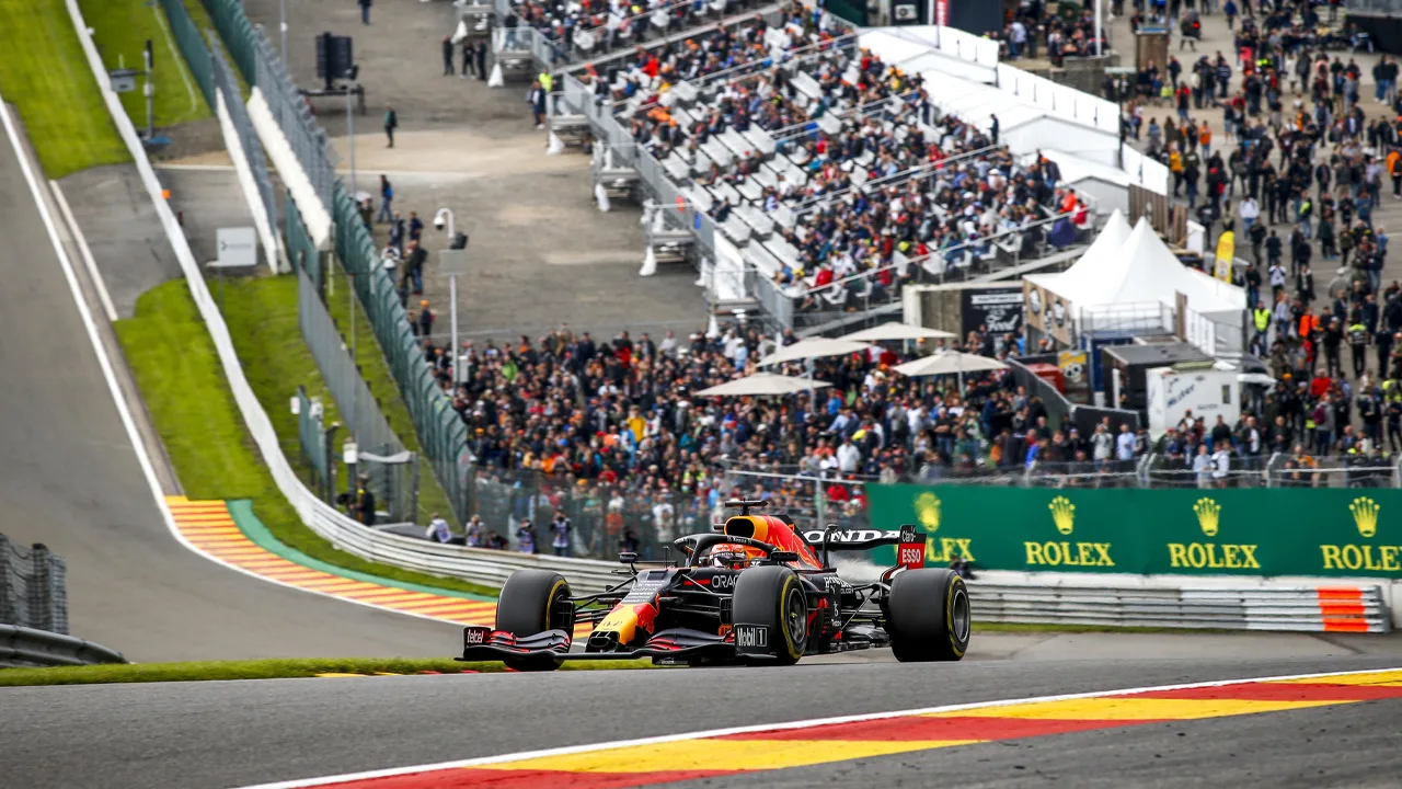 ‘Porsche levert vanaf 2026 motoren voor auto Max Verstappen’