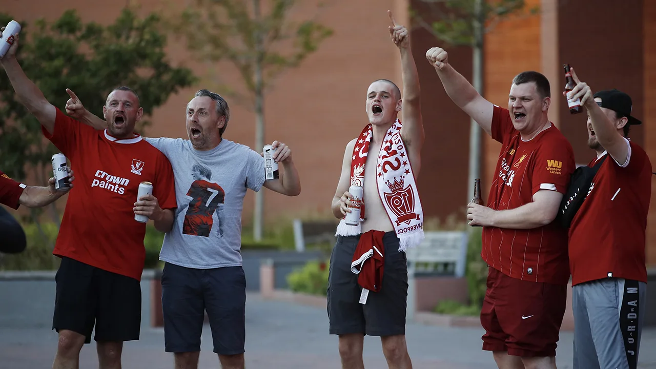 Liverpool na nederlaag Manchester City kampioen van Engeland