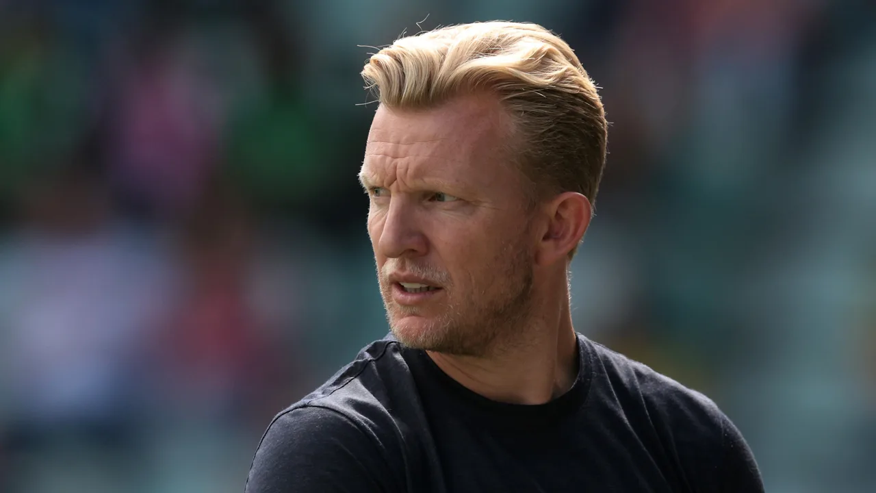 'Dirk Kuyt is in onderhandeling en staat voor terugkeer als hoofdtrainer'