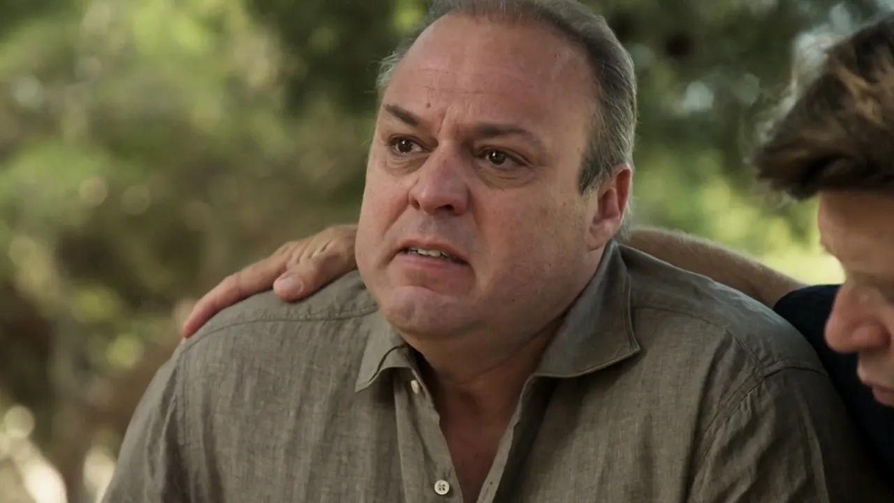 Frans Bauer schiet vol in Casa di Beau vanwege zijn dementerende moeder: 'Zou haar het liefst bij mij nemen'