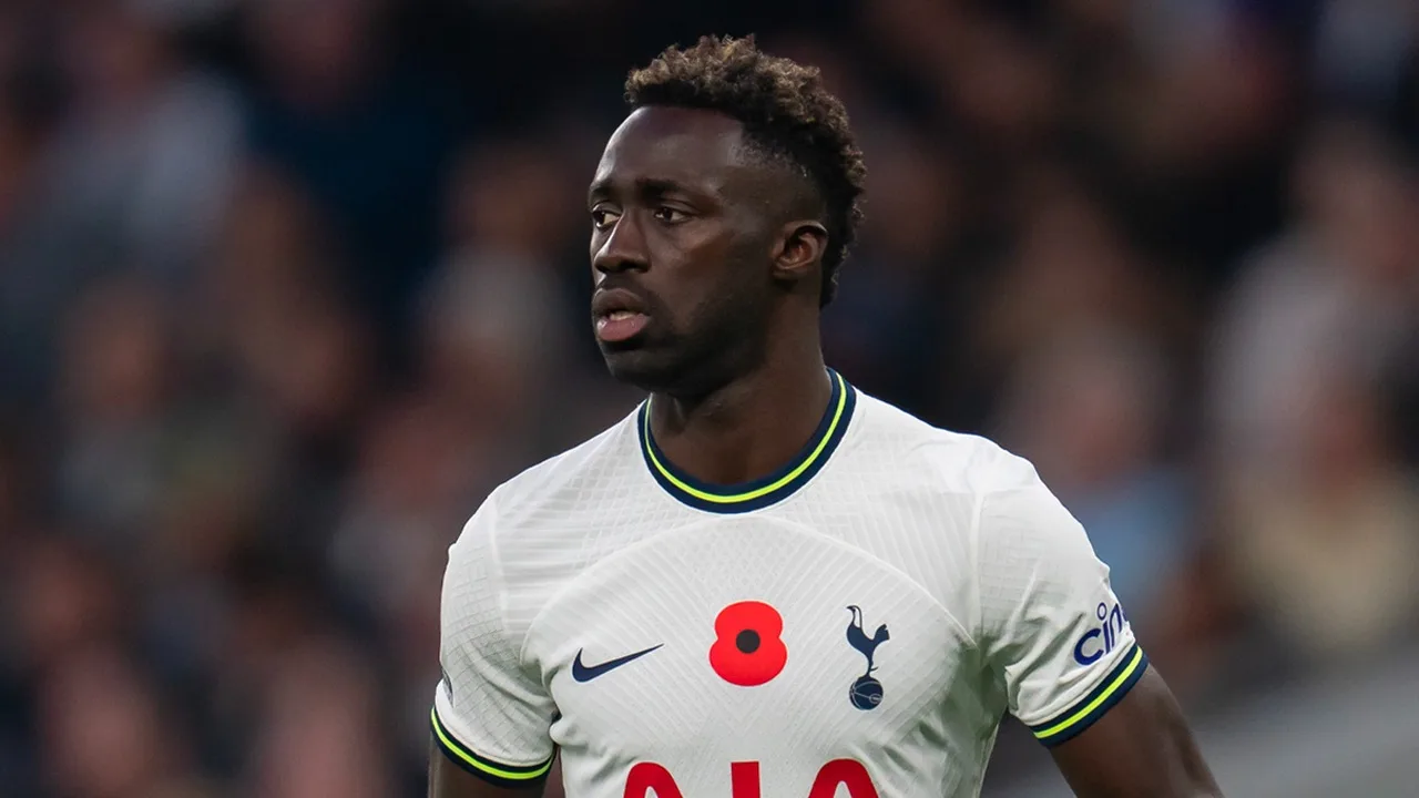 'Voormalig Ajacied Davinson Sánchez mag Tottenham Hotspur voor spotprijs verlaten'