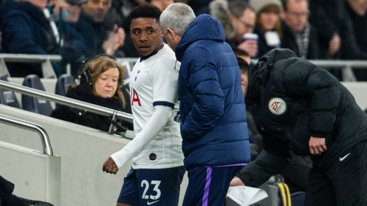 Mourinho eerlijk over transfer Bergwijn: 'Niet m'n eerste keus'