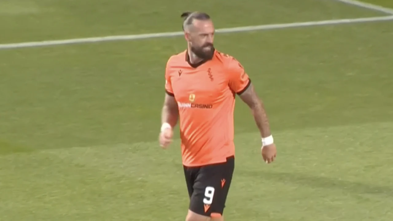 KANS: Fletcher schiet voorlangs namens Dundee United