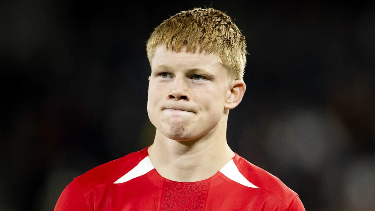 'Ajax hoort vraagprijs van 25 miljoen euro bij AZ voor Kees Smit'