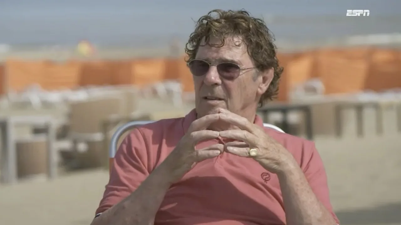 Van Hanegem doet oproep aan Feyenoord-fans: 'Normaal doen en hem niet lastigvallen'