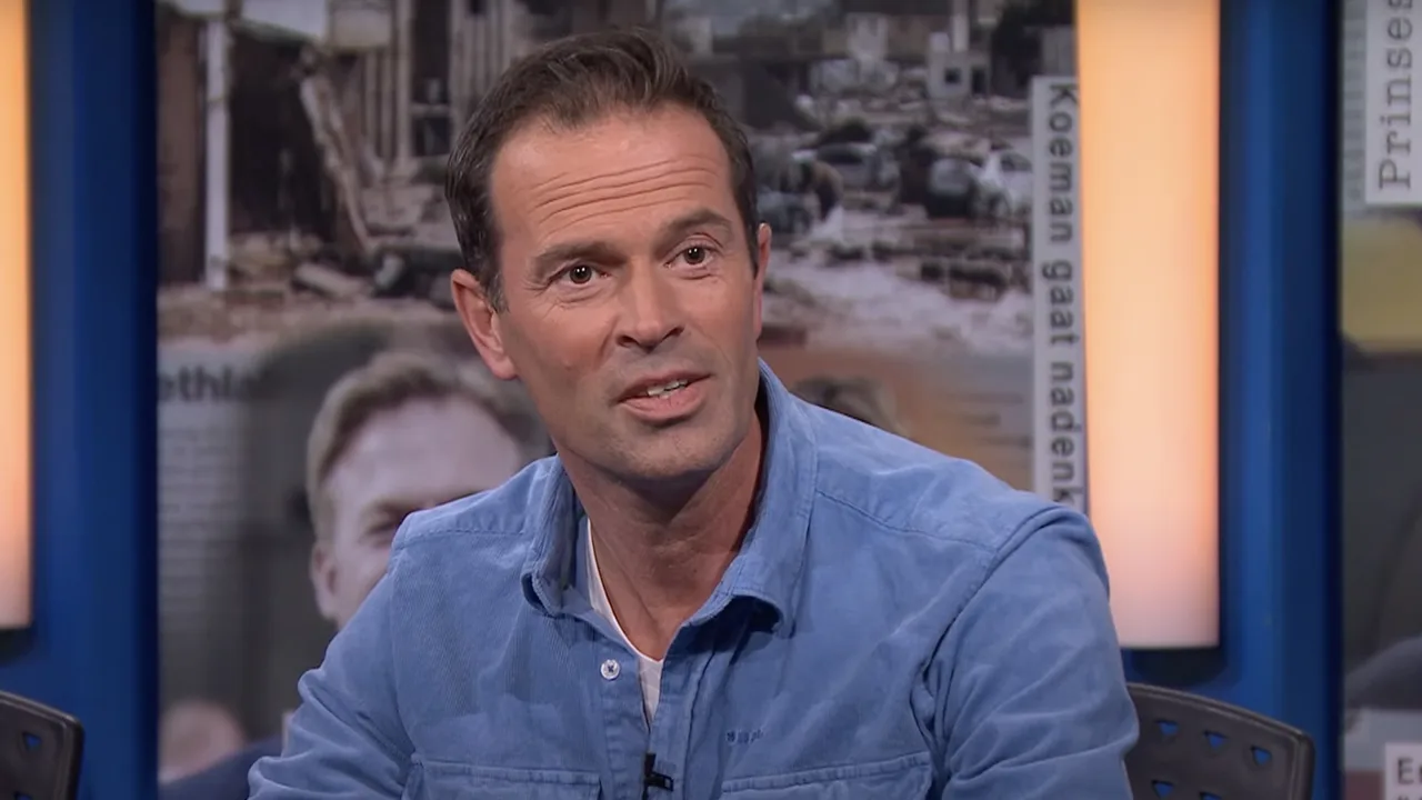 Bas Nijhuis na uitspraken in Dit Was Het Nieuws: 'Ik hoop niet dat de KNVB heeft meegekeken' 