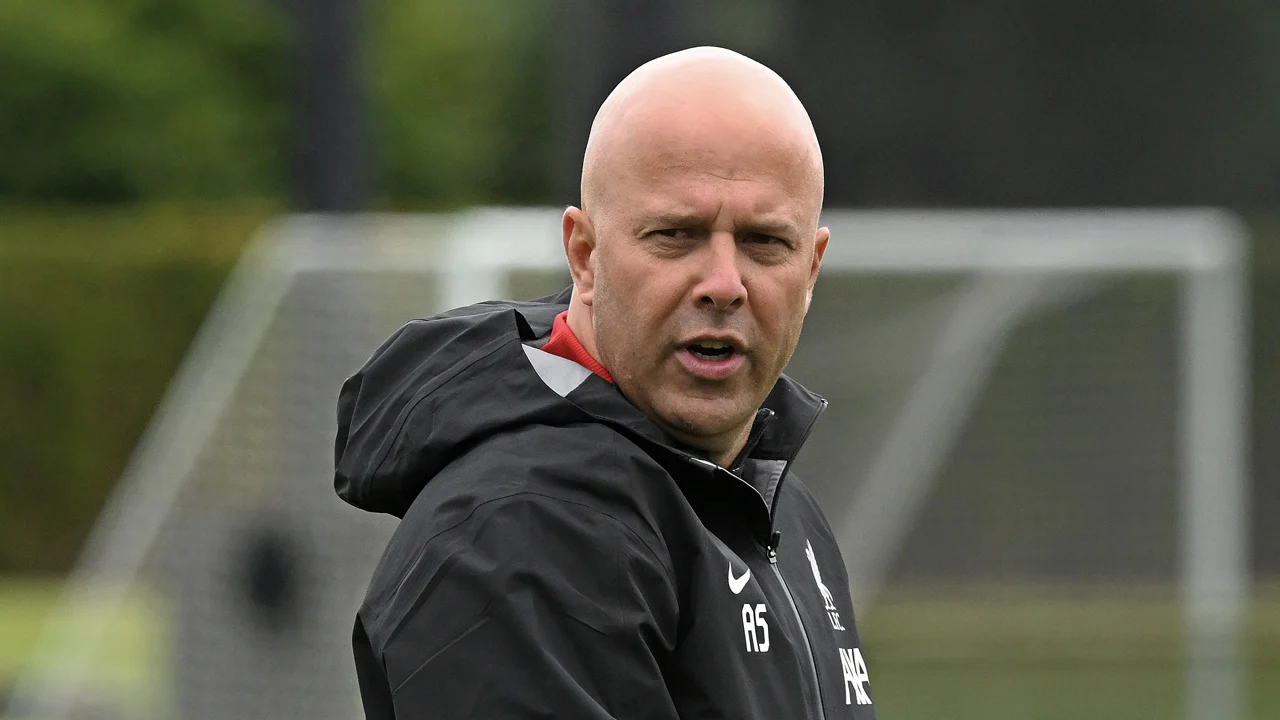 Slot weet dat er werk aan de winkel is bij Liverpool: 'Staat vast dat we ons moeten verbeteren'