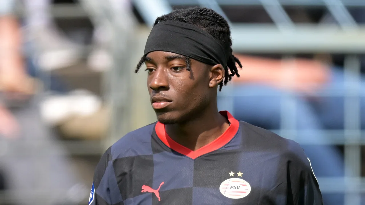 Madueke mogelijk hele eerste seizoenshelft uitgeschakeld met enkelblessure