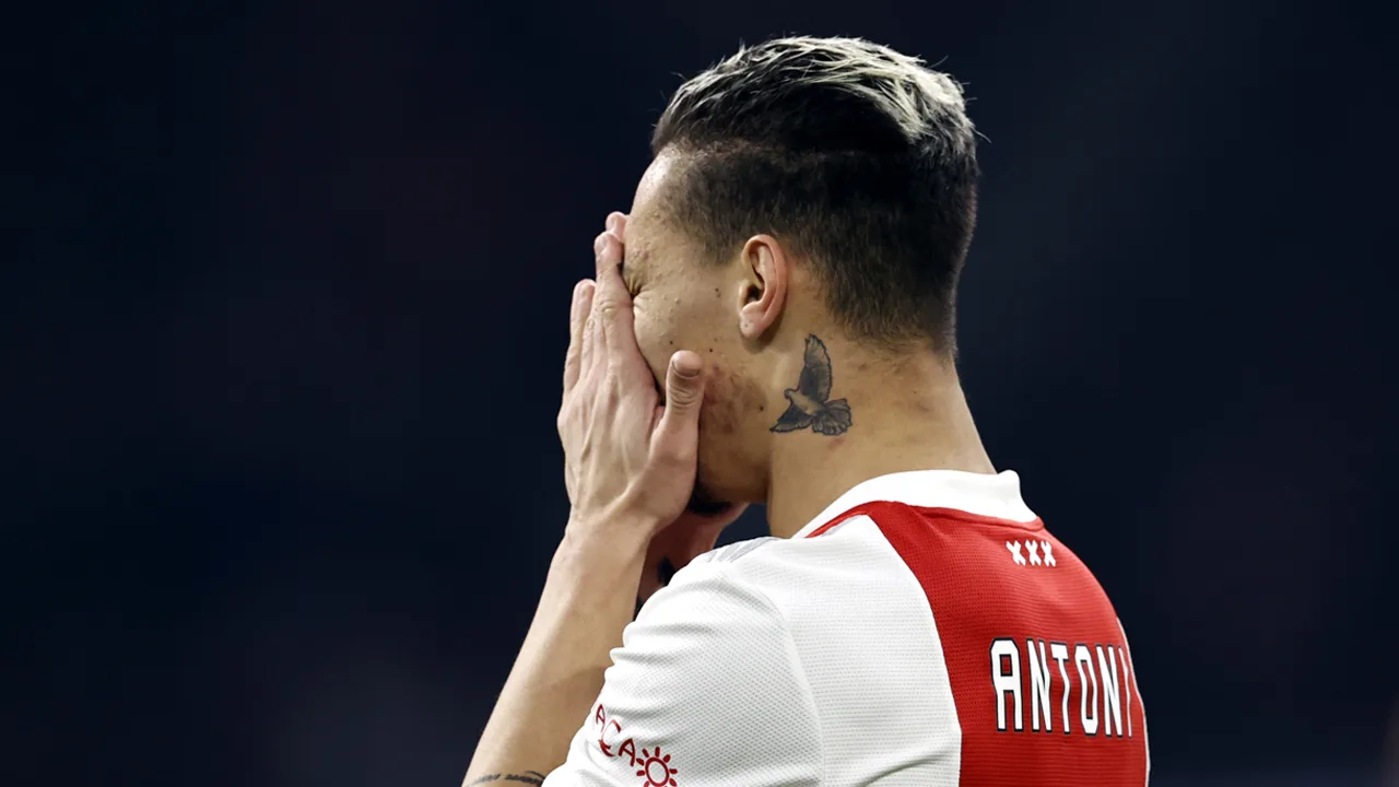 Antony komt dit seizoen mogelijk niet meer in actie voor Ajax