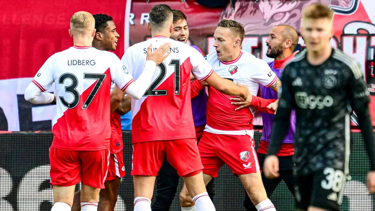 Spektakel in de Galgenwaard: FC Utrecht en Ajax na 70 minuten op 3-3