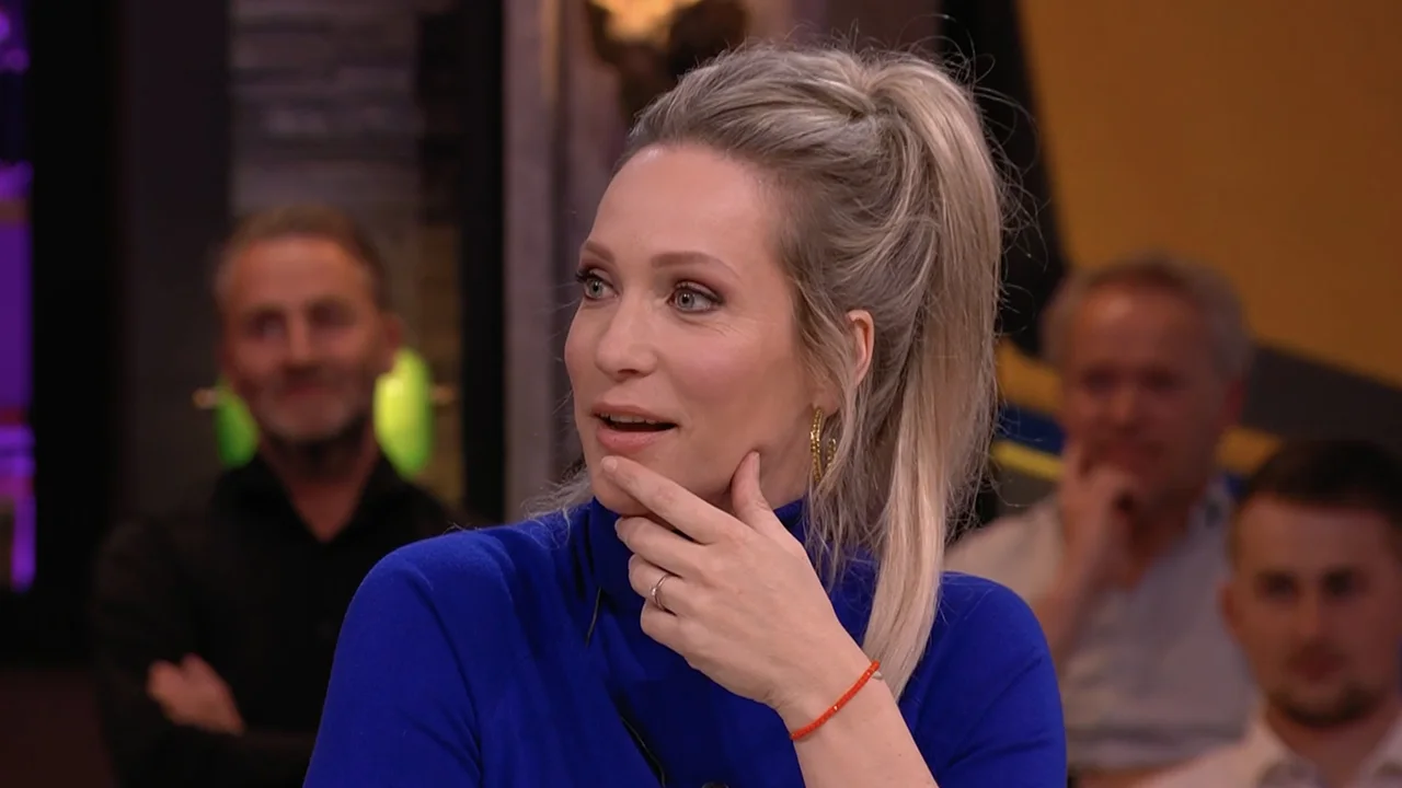 Hélène Hendriks over 'ongeïnteresseerde trainer': 'Een hork van een vent'