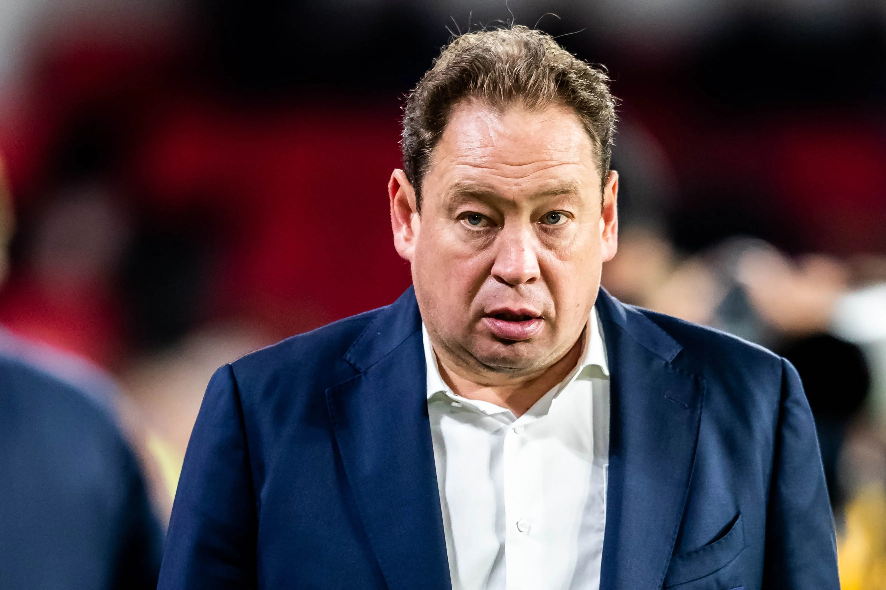 KNVB schorst Slutsky na uitspraken over Gözübüyük