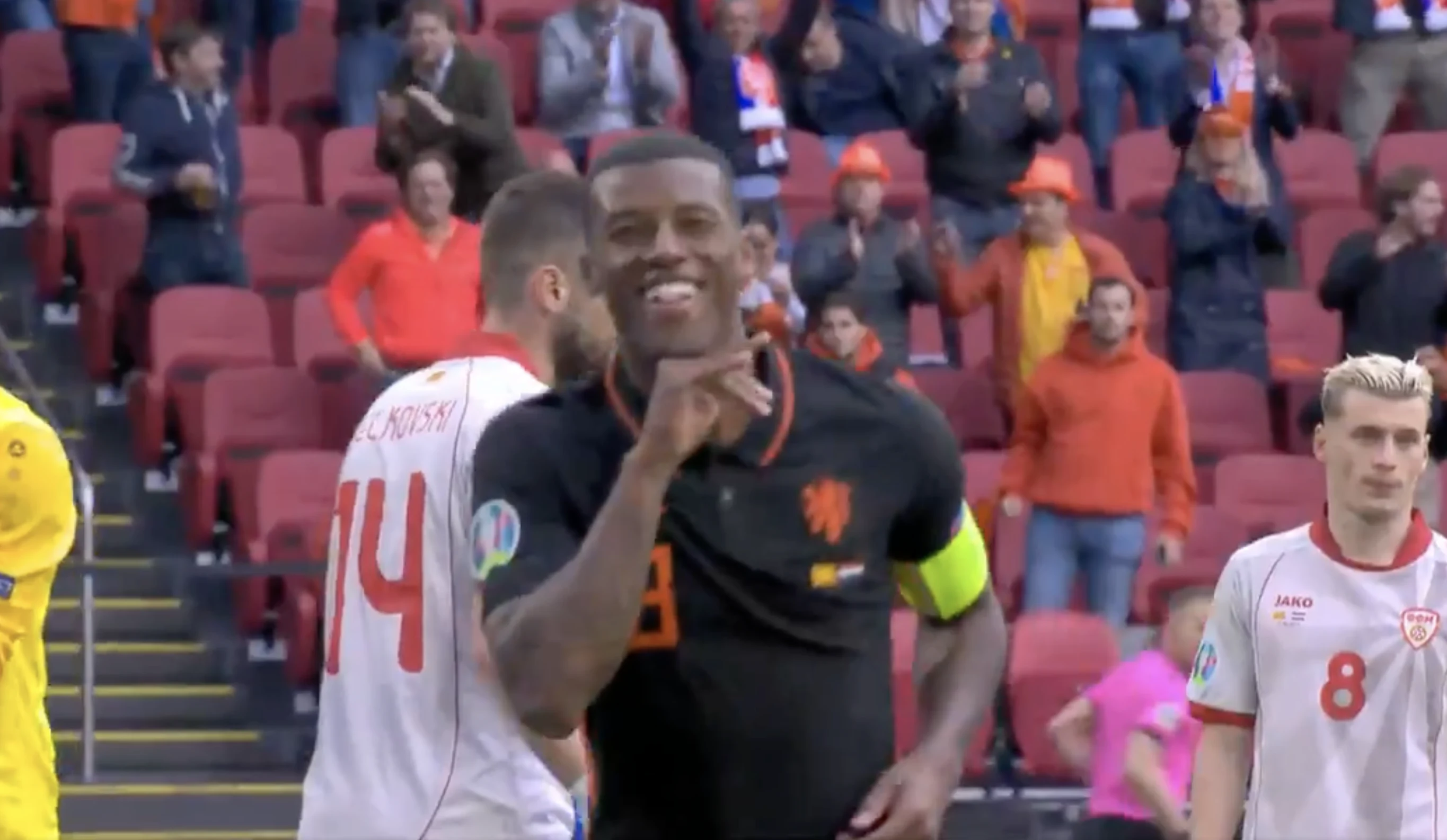 VIDEOGOAL: Wijnaldum tikt voorzet van Memphis binnen