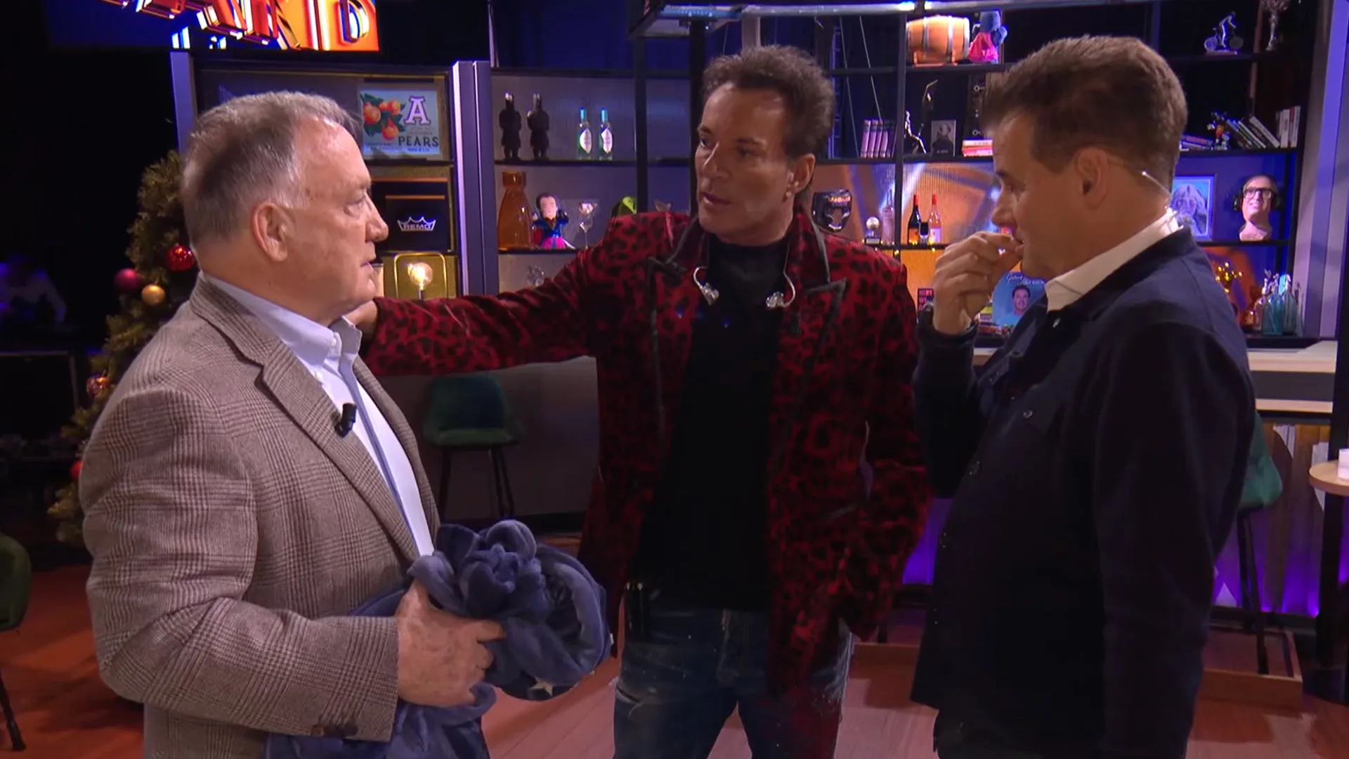 Gerard Joling heeft bijzonder verzoek voor Dick Advocaat: ‘Jij kan dat wel regelen hè?’