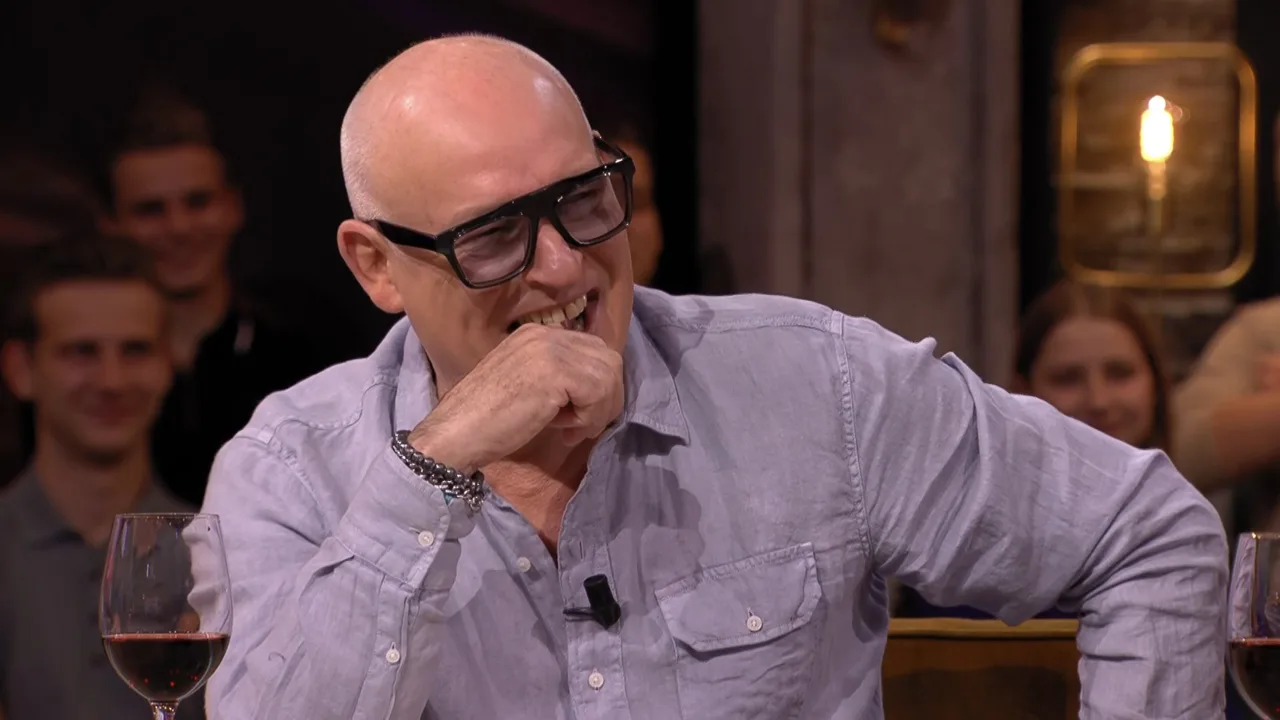 René geniet van Marc-Marie Huijbregts bij Jinek: ‘Laat ‘m nog eens zien!’