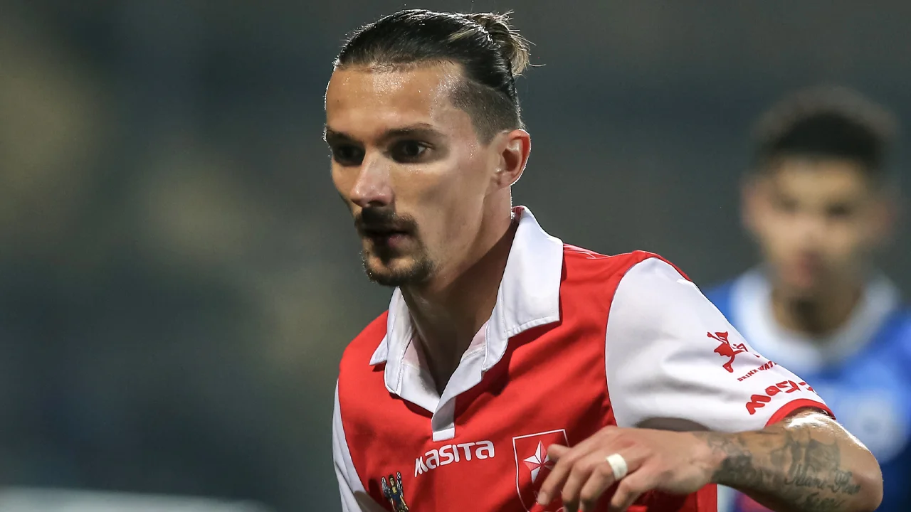 MVV-Roda stilgelegd na gooien drank naar Croux