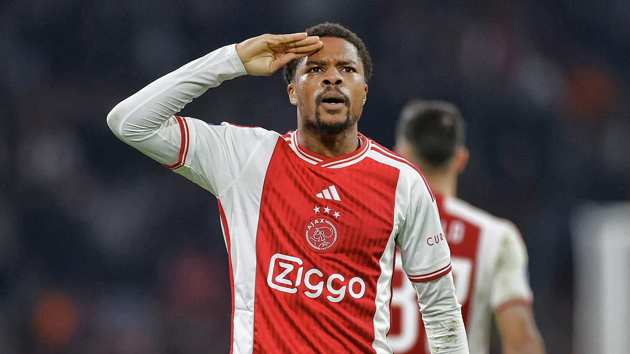 ‘Akpom kan Ajax deze winter inruilen voor Franse topclub'