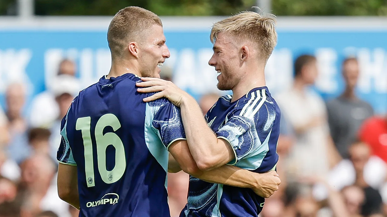 Ajax wint oefenduel tegen KV Mechelen mede dankzij prachtgoal van Gaaei