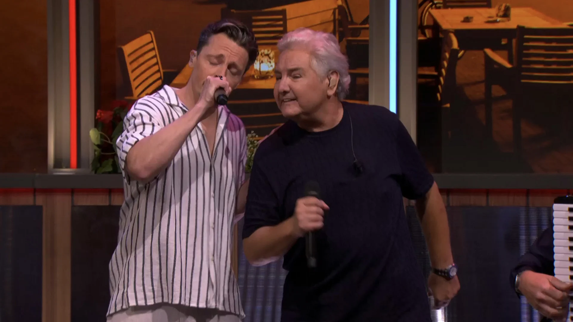 René Froger en Baas B openen De Oranjezomer met 'Amsterdam'