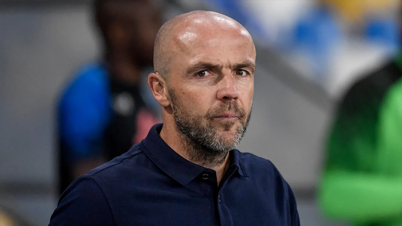 'Alfred Schreuder in beeld voor trainersklus in Bundesliga'