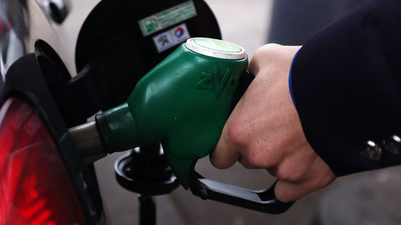 Duitse regering verlaagt accijns op benzine en diesel