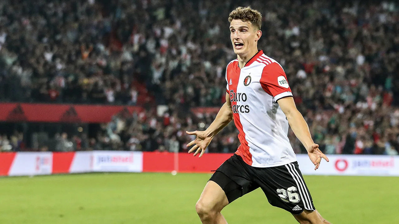 VIDEOGOAL: Til zorgt met de 4-3 voor enorme ontlading in De Kuip