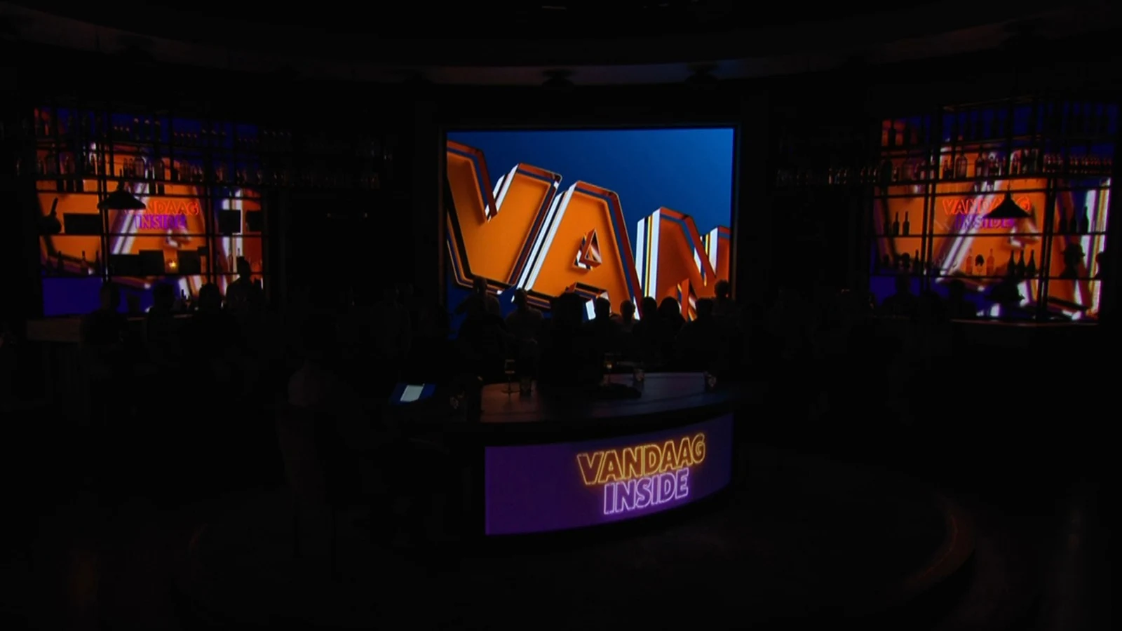 Stroom valt uit tijdens uitzending Vandaag Inside: 'Cyberaanvalletje?!'