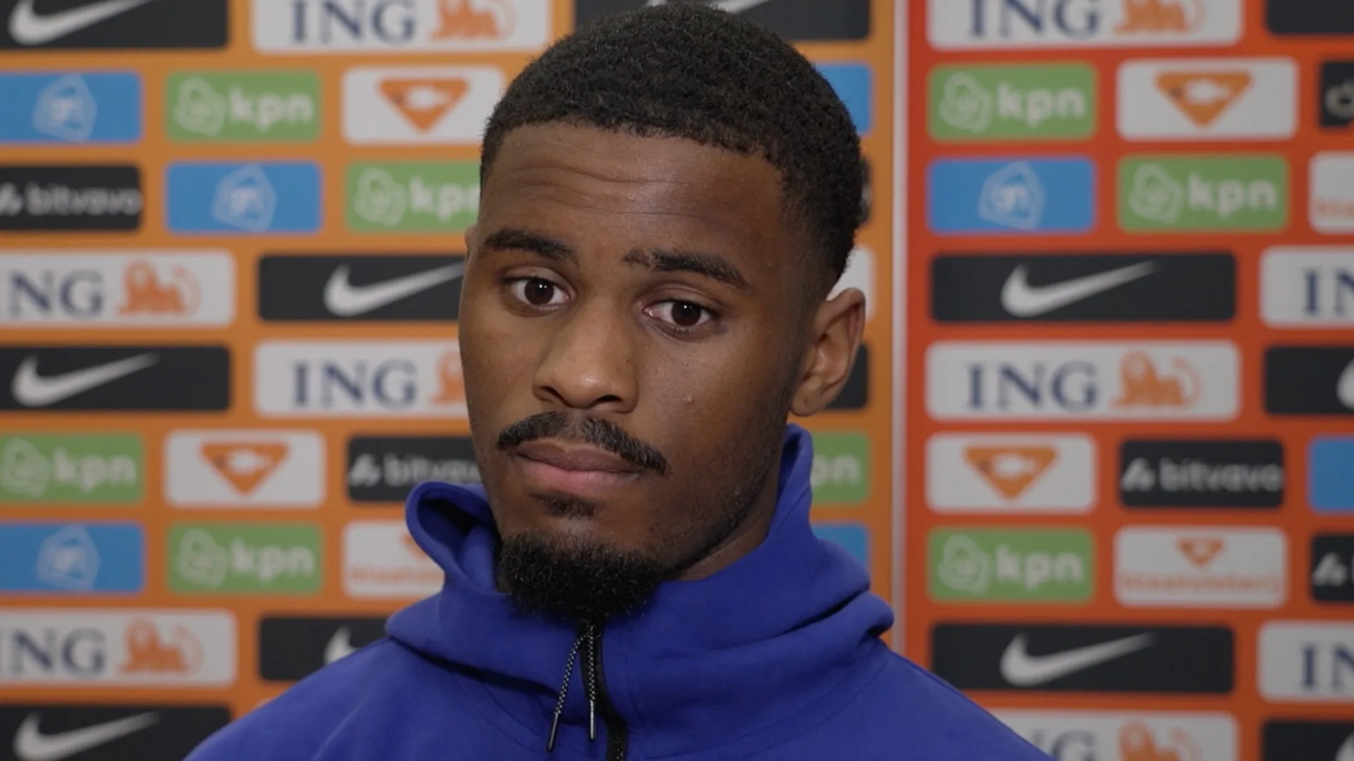 Jorrel Hato steekt hand in eigen boezem na rode kaart tegen Spanje