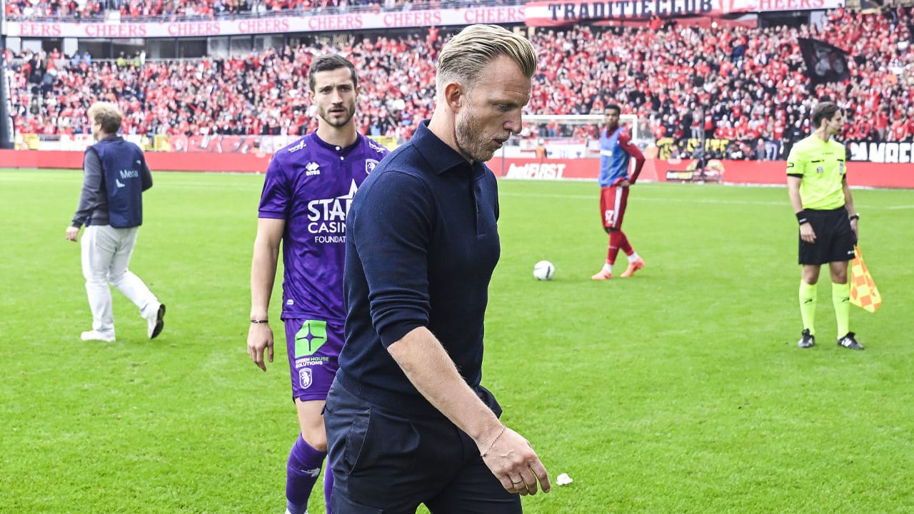 Beerschot speelt gestaakte derby niet uit: Antwerp wint met 5-0