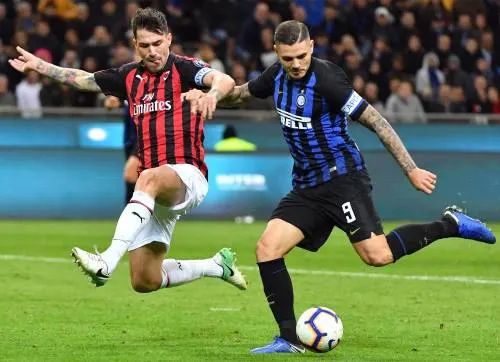 Icardi schiet Inter naar zege in stadsderby