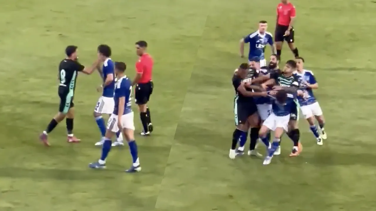 Video: Vriendschappelijk duel loopt volledig uit de hand! Spelers Betis en Como delen rake klappen uit