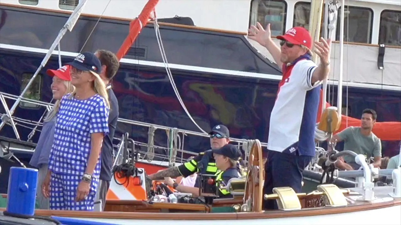 Video: Koning Willem-Alexander betrokken bij aanvaring tijdens SAIL