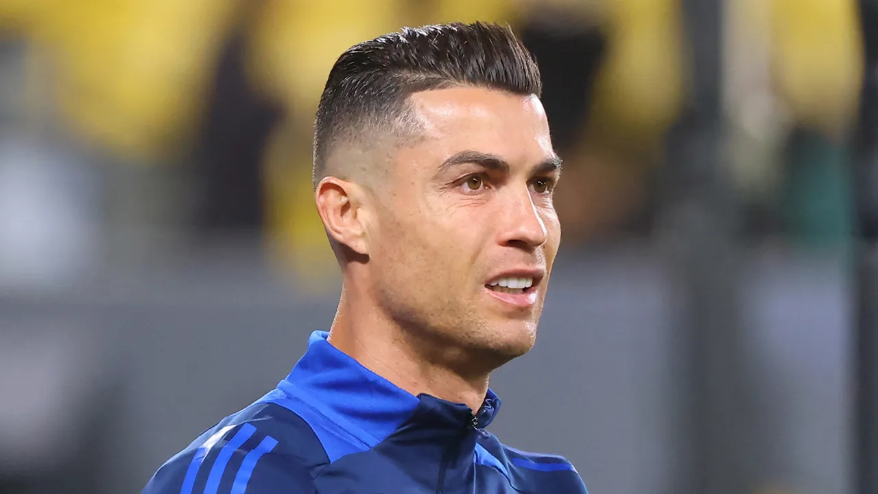'Ronaldo (40) verlengt contract bij Al-Nassr en wil met Portugal naar WK 2026'