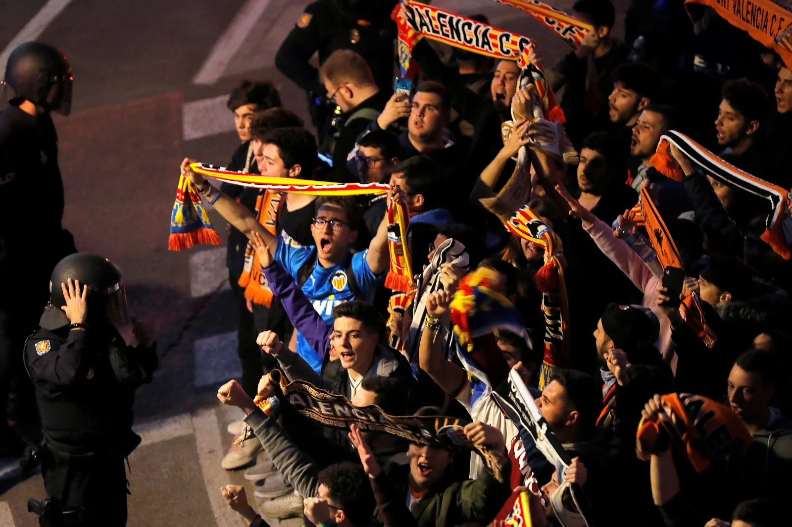 Massale steun van supporters Valencia voor CL-duel tegen Atalanta