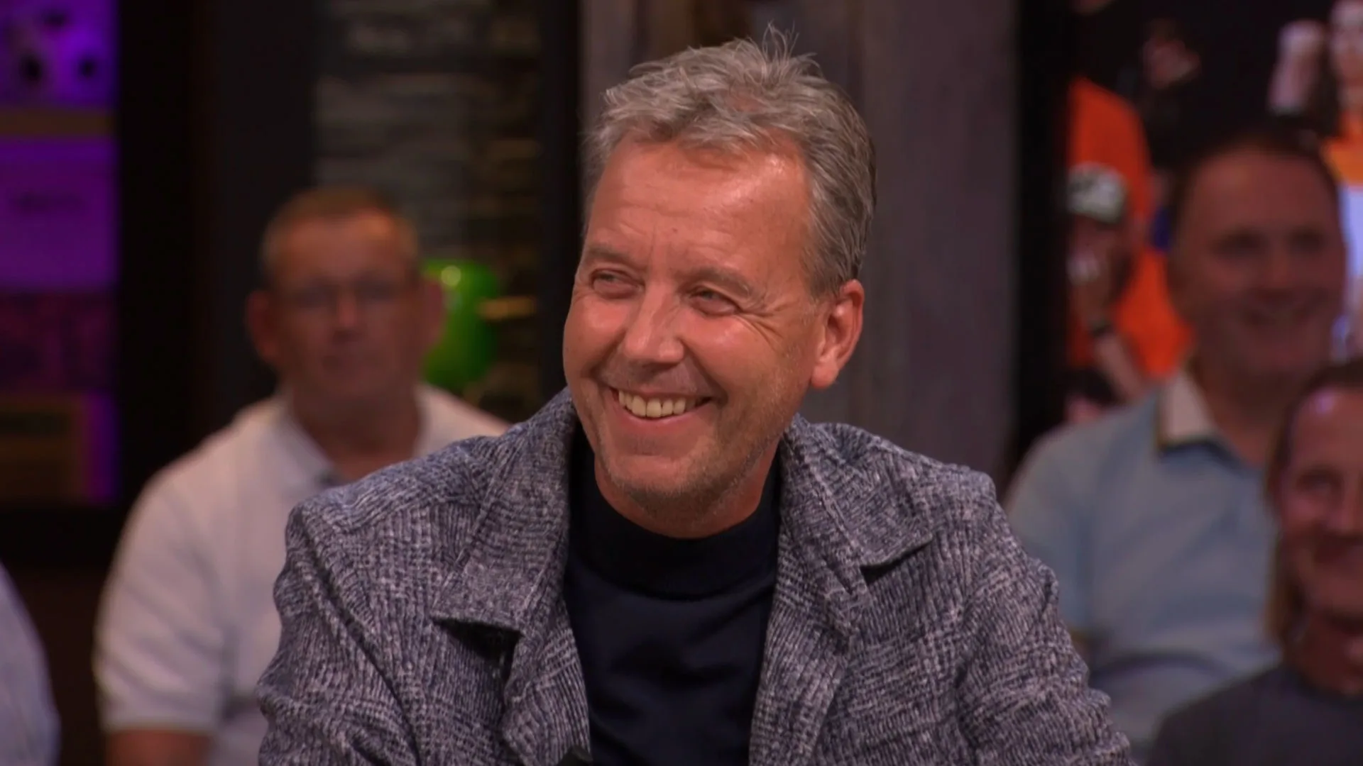 Valentijn Driessen schittert op de cover van Mokum Magazine 