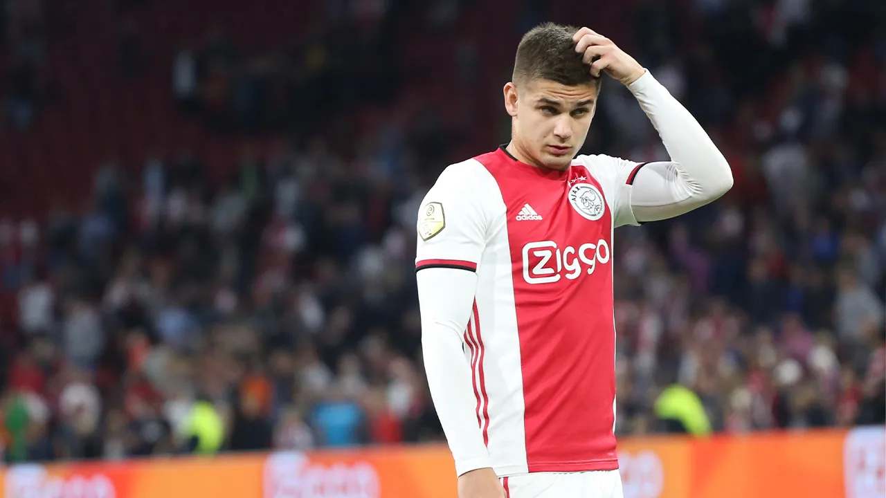 Twijfels over Ajax-aankoop: 'Misschien totaal verkeerd beoordeeld'